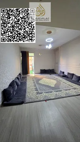 *  غرفة وصالة + موزع كبير + **Dressing Room**. *  2 حمام بتشطيب راقٍ. *  بلكونة بإطلالة مفتوحة + **باركنج خاص كبير**.  أبراج الهورايزون - الراشدية 1.