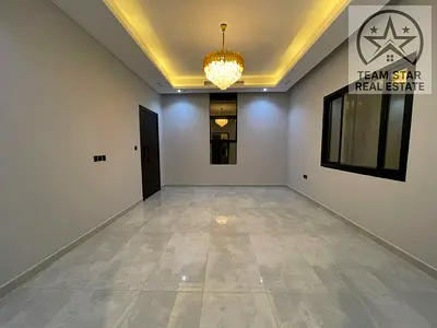فيلا فاخره للإيجار - بمنطقه الحليو 2 - 5 غرف نوم - ارتداد 25 متر