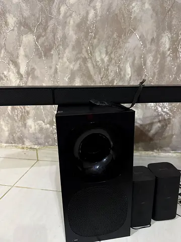 LG Sound Bar with Subwoofer