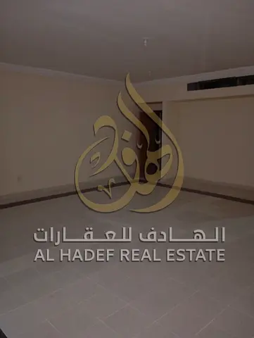 🏠 شقة فاخرة 3 غرف وصالة مع غرفة خادمة ماستر للإيجار – القاسمية، الشارقة