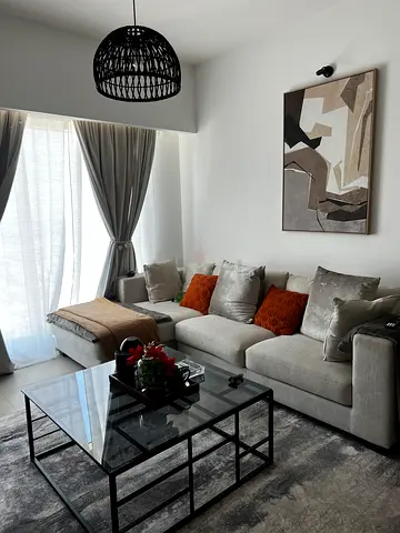 Stylish Modern Living Room Set with Art Piece