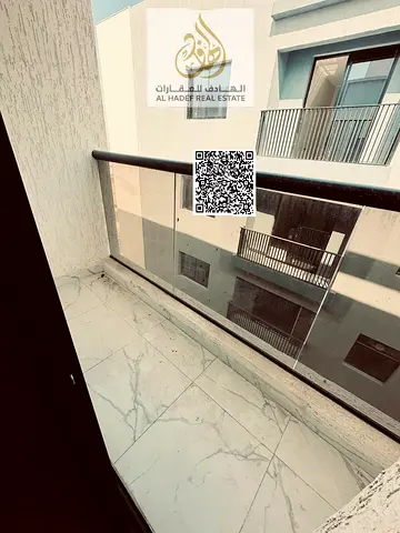 📌 للإيجار السنوي – شقة غرفة وصالة | 2 حمام | بلكونة | تكييف مركزي | العالية – بناية غافر – عجمان | عائلات فقط