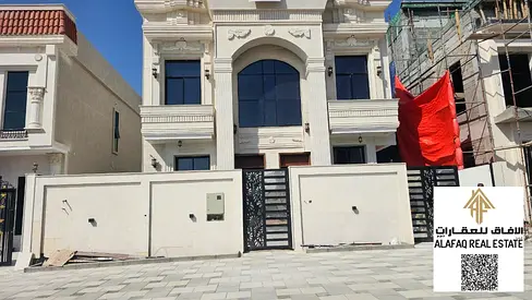 فيلا كلاسيك فاخرة تقع على شارع رئيسي _ وارتداد أمامي واسع بمساحة 13 متر