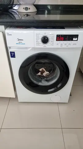Washine machine for sale, Midea brand, almost new 1 year old