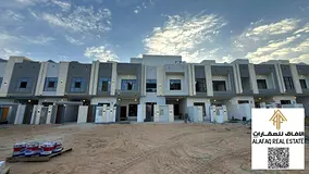 Townhouse Villas for Sale with Modern Design in Prime Locations, Ready in Less Than One Month, 4 Bed
