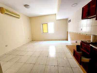 Big studio available only 20k in school area