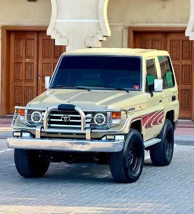 تويوتا لاند كروزر ربع موديل 1986 خليجي جير عادي