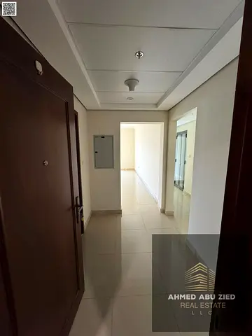 فرصة رائعة للسكن العائلي في النعيمية1, غرفتين وصالة+4 حمام,مع غرفة غسيل و خادمة,بمساحة واسعة وتصميم عملي،مع بلكونة بإطلالة مفتوحة,خيار مثالي للعائلات