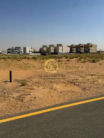 للبيع ارض سكنيه في منطقه حي الدبدبه جنوب مساحه 4843 قدم موقع مميز قريبه من شارع الامارات العابر تملك حر للعرب