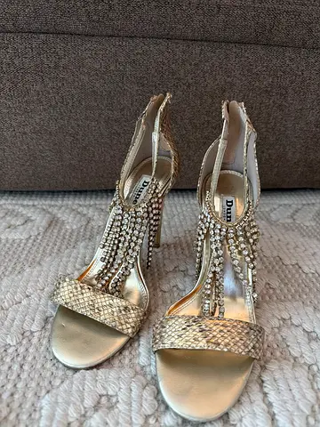 Elegant Dune Womens heels