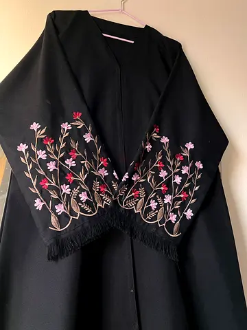 Elegant Black Embroidered Kaftan