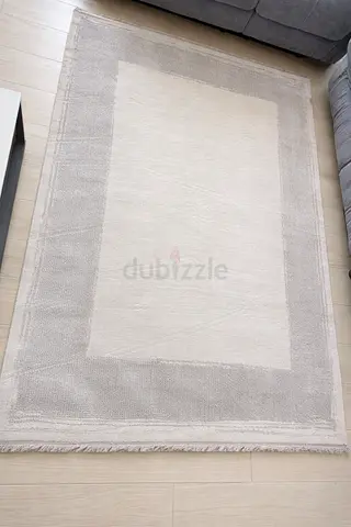 Elegant Modern Area Rug