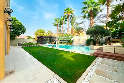 Large Plot I Swimming Pool | Landscaped Garden