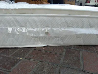 180x200cm Top pillow mattress. Same day delivery available