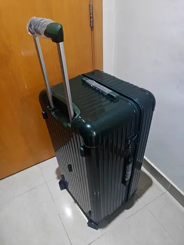 Luggage trunk rimowa