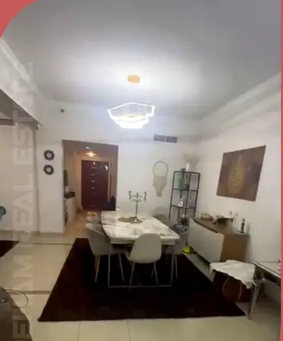 شقة مميزة للبيع في المجاز اطلالة على البحيرة