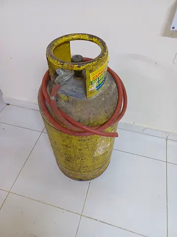 Gas cylinder