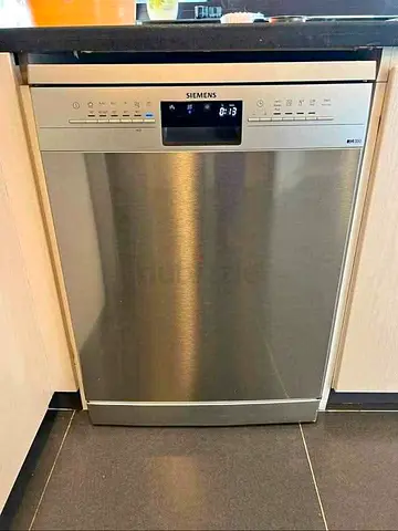 Free delivery Siemens iQ300 Dishwasher in Excellent Condition