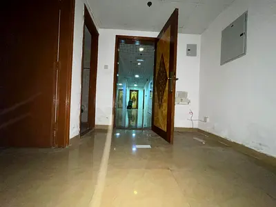 NO DEPOSIT , HUGE SIZE 1 BEDROOM CLOSE HALL CENTRAL AC AND CENTRAL GAS 33K ONLY IN QASIMIYYA