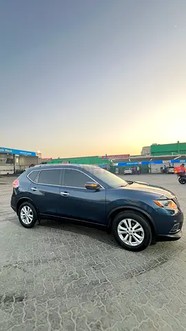 Nissan rouge 2015 family car