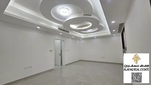 🇬🇧 Villa for Sale in Al Zahya – Modern Design with Very Spacious Layout, 4 Master Bedrooms, 2 Large Living Halls, Modern Kitchen, Maid’s Room, Priva