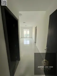 Stylish and beautiful brand-new apartment (first tenant) with a master bedroom, spacious living room