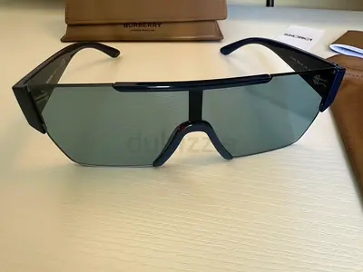 Burberry Designer Sunglasses – Excellent Condition – Authentic