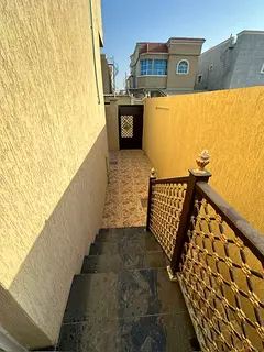 🏡 Prime Al Mowaihat 3 Villa 🏡 5 Bedrooms (4 Masters) with A/C | Maid's Room &amp; 2 Kitche