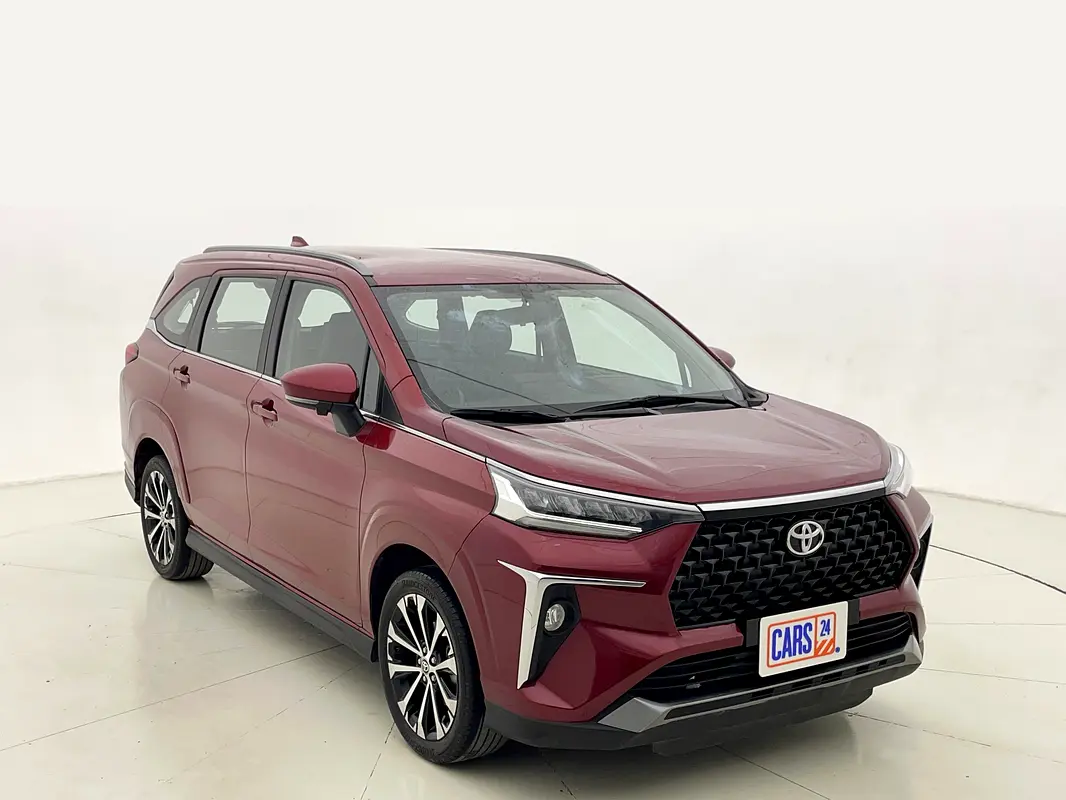 Toyota Veloz 2024 — photo 1 of 13