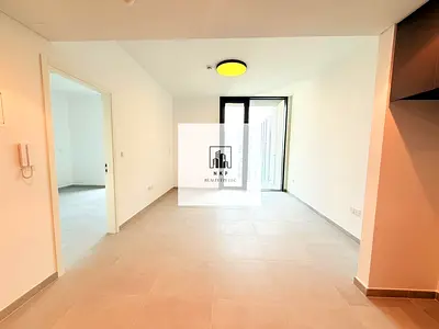 Specious luxury one bedroom with pool view for rent in Al Jada tiraz