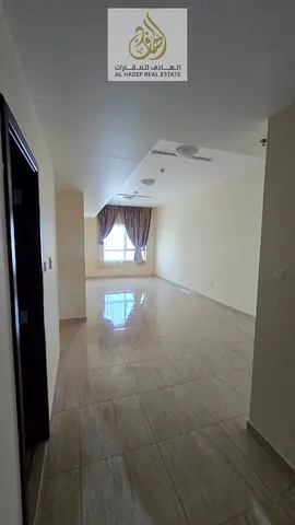 Three bedrooms and a living room with three bathrooms, a storage room, and built-in wardrobes. No balcony. Full sunny view and very spacious.