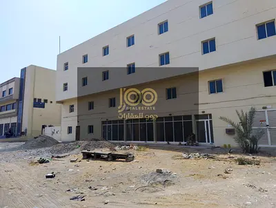 For sale, a plot of land in Umm Al Quwain, Umm Al Thuoub area, 3-story building, each floor consisting of 5 rooms with a bathroom and kitchen. There a