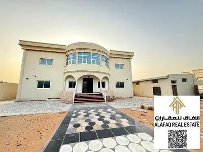 فيلا للإيجار في الجرف | 7 غرف نوم، صالتين، موقع مميز