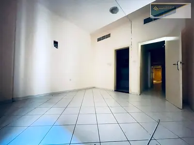 NEAT AND CLEAN BUILDING!! 1BHK WITH BALCONY CENTRAL AC GAS IN 30K QASIMIA