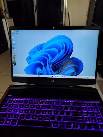 Hp pavilion 15. i5 10th gen. 8 gb ram/512nvme ssd  nvidea gtx 1650ti graphics card. Well maintained.