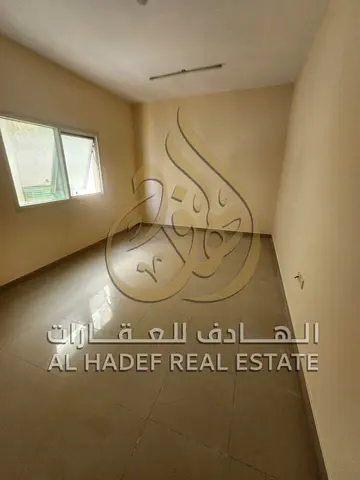 🏠 شقة غرفة وصالة للإيجار السنوي في البوطينة – موقع حيوي قريب من جميع الخدمات والمواصلات