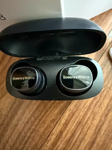 Bowers  Wilkins P8 Wireless Earbuds