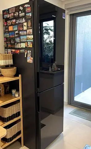 Free delivery Hitachi Modern Black Refrigerator with bottom Freezer