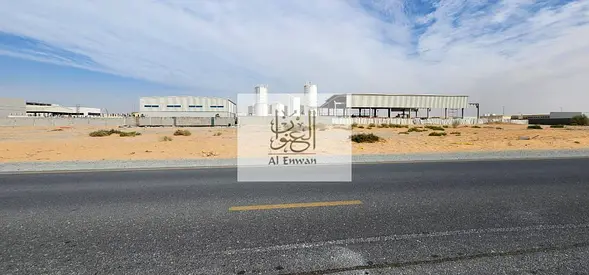 Land industrial in Sajaa