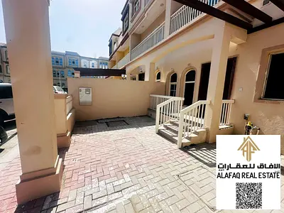 تاون هاوس أب تاون | جاهز للسكن _ مواقف سيارات _ مساحات خارجية قابلة للتنسيق كحديقة