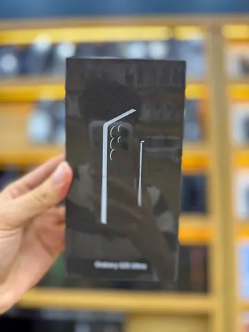 Samsung Galaxy S25 Ultra Brand New 256 GB