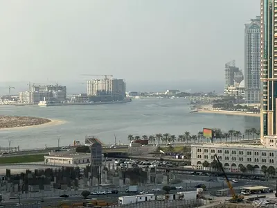 باركن مجانا | اطلاله مفتوحه | مساحات كبيره | موقع حيوي ومميز | تامين شيك لايصرف | تسهيلات في الدفع | سهل الوصول لدبي