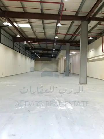 مستودع للإيجار – الصناعية 4 – الشارقة