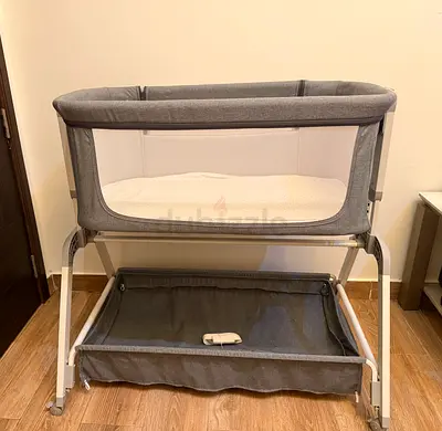 Giggles Cozy Baby Bassinet - Perfect for Newborns