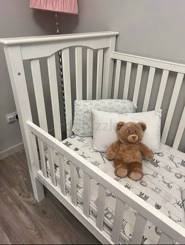Pottery barn crib