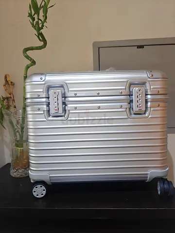 Suitcase pilot