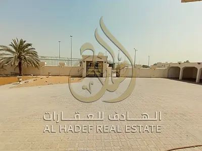 Fully equipped commercial villa | Suitable for all commercial activities | Spacious and practical layout | External annexes