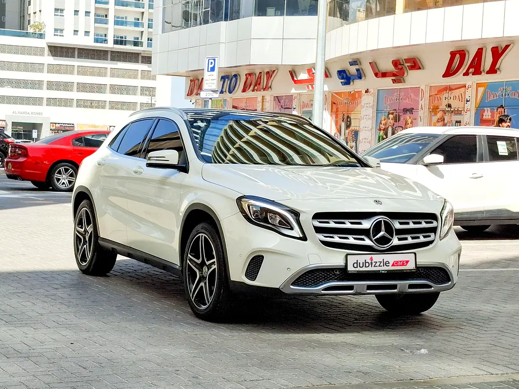 Mercedes-Benz GLA-Class 2018 — photo 1 of 15
