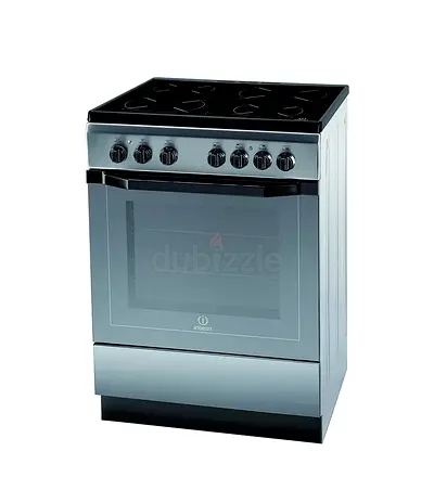 Indesit Induction Cooker with Oven Hood