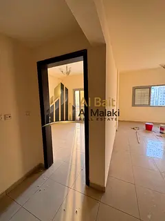 A room and a lounge in Al-Majaz 3 with an open view, a large space and payment facilities